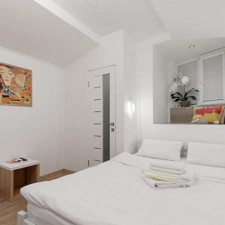 Apart Hotel Lyon D'Opera Odessa Eksteriør billede