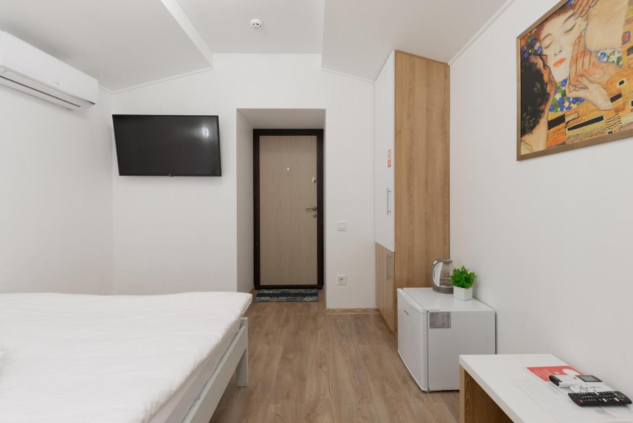 Apart Hotel Lyon D'Opera Odessa Eksteriør billede
